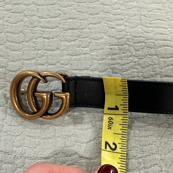 Gucci Black Belt with Gold GG Buckle - Picture 4 of 7